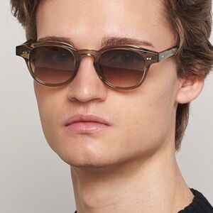 Chimi Sunglasses Round Green Frame Like New Revolve Fast Ship